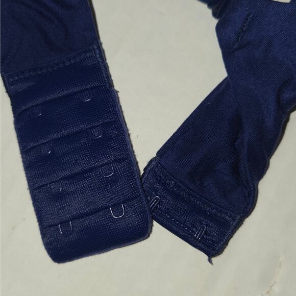 Victoria Secret body by Victoria Push Up 34D Blue Padded Back Closure Underwire - Picture 8 of 8